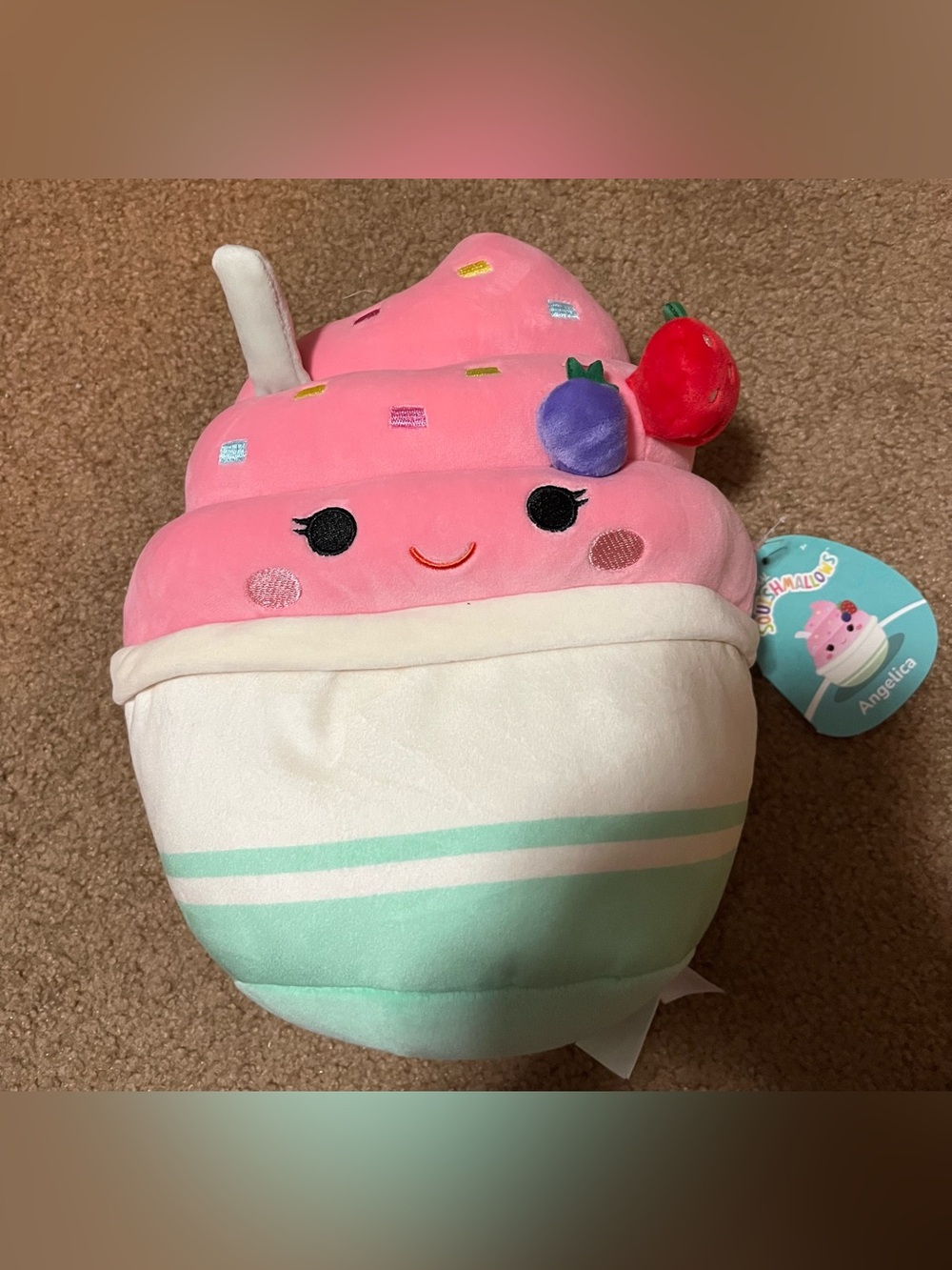 Squishmallow Angelica 🩷🍓🫐